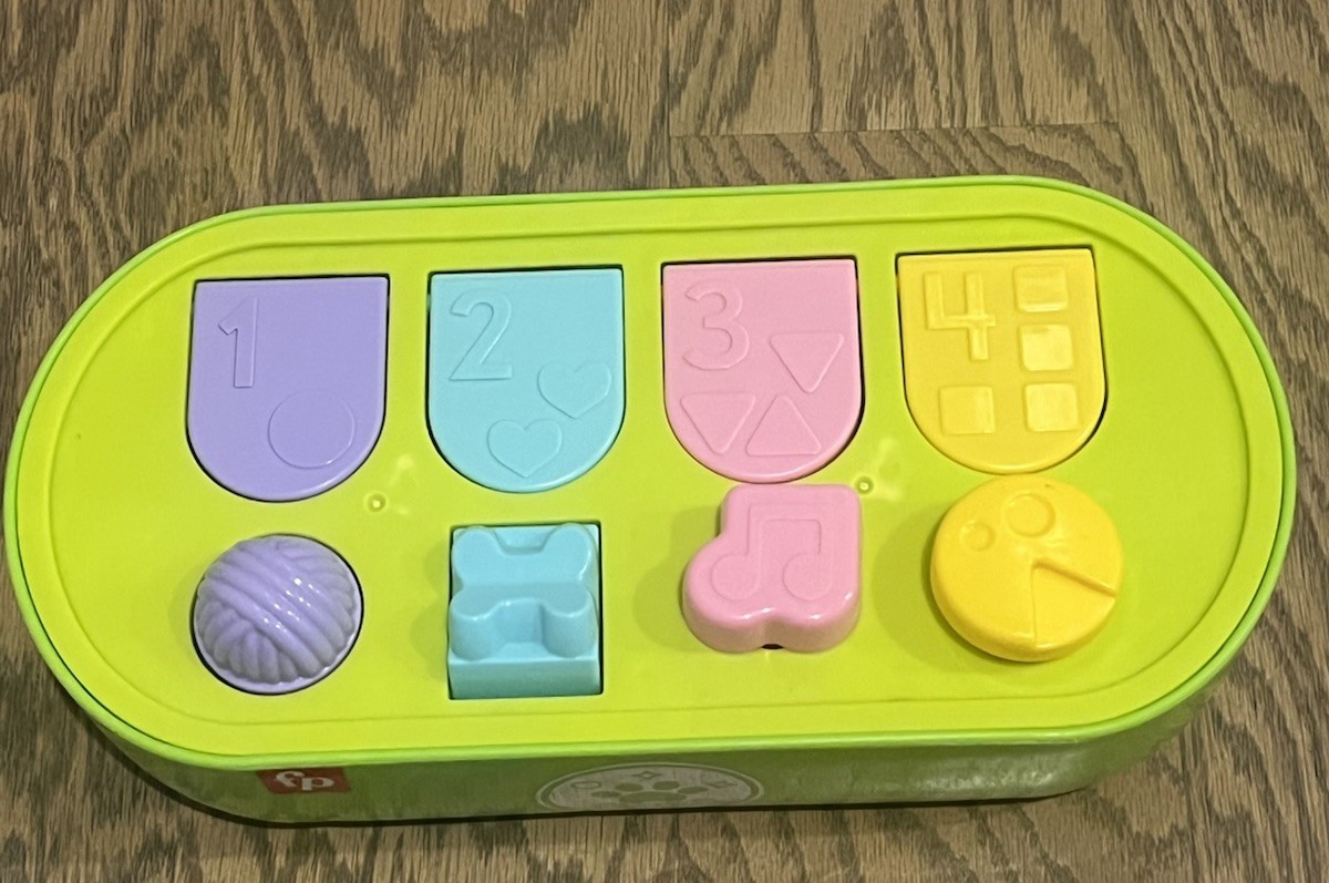 Fisher Price Hide&Peek Learning Pop-up Toy Baby Toddler Educational Motor Skills