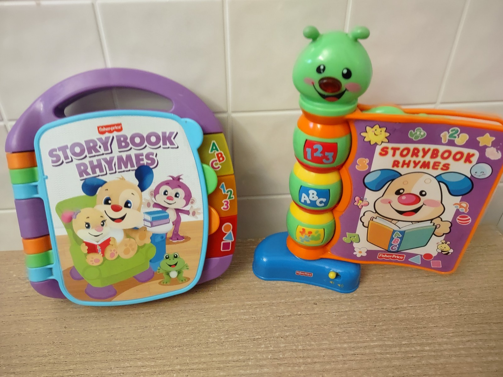 Lot 2 Fisher-Price Electronic Books Storybook Rhymes READ NOTES