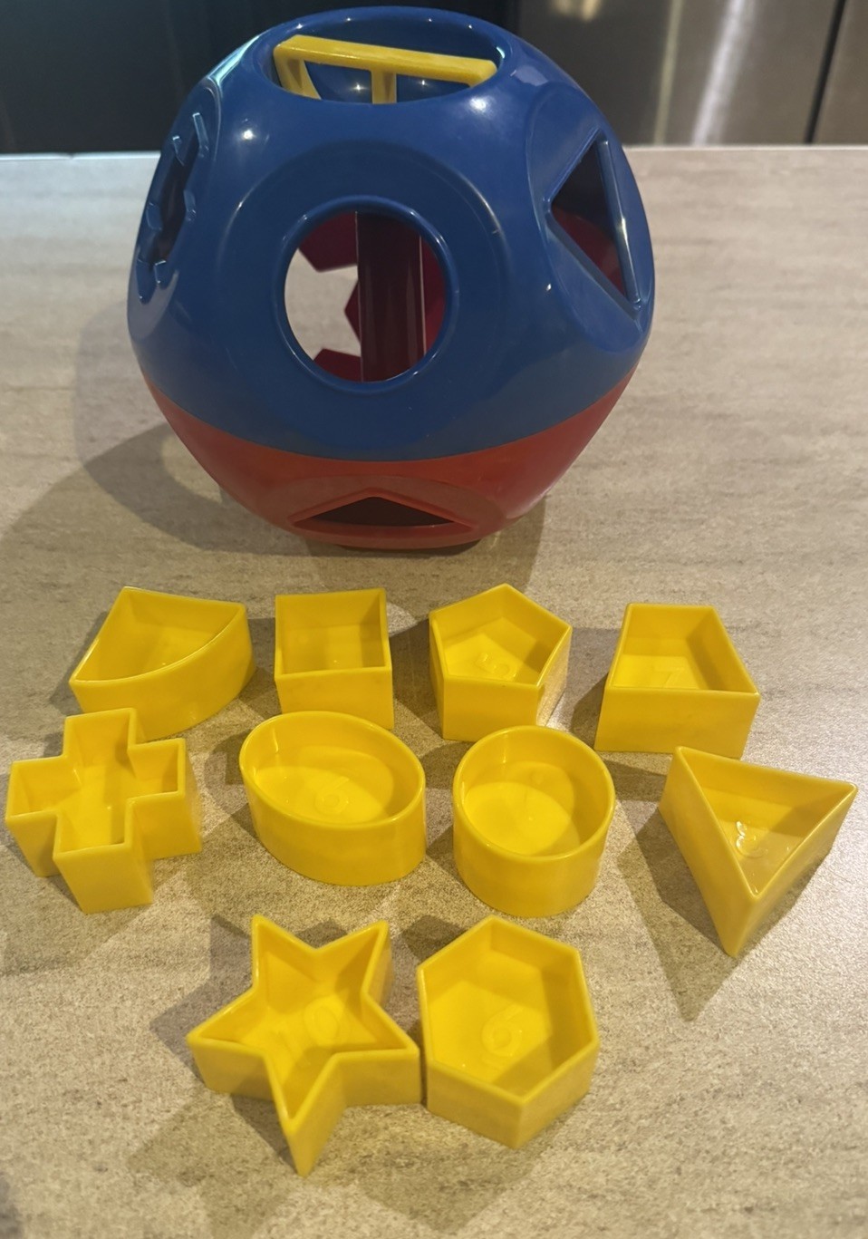 Vintage Tupperware SHAPE-O-BALL Toys Shape Sorter Complete