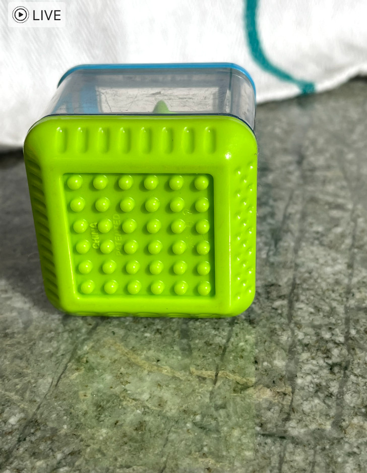 Fisher Price CUBE plastic Sensory ALLIGATOR inside with blue “water” 2 inch