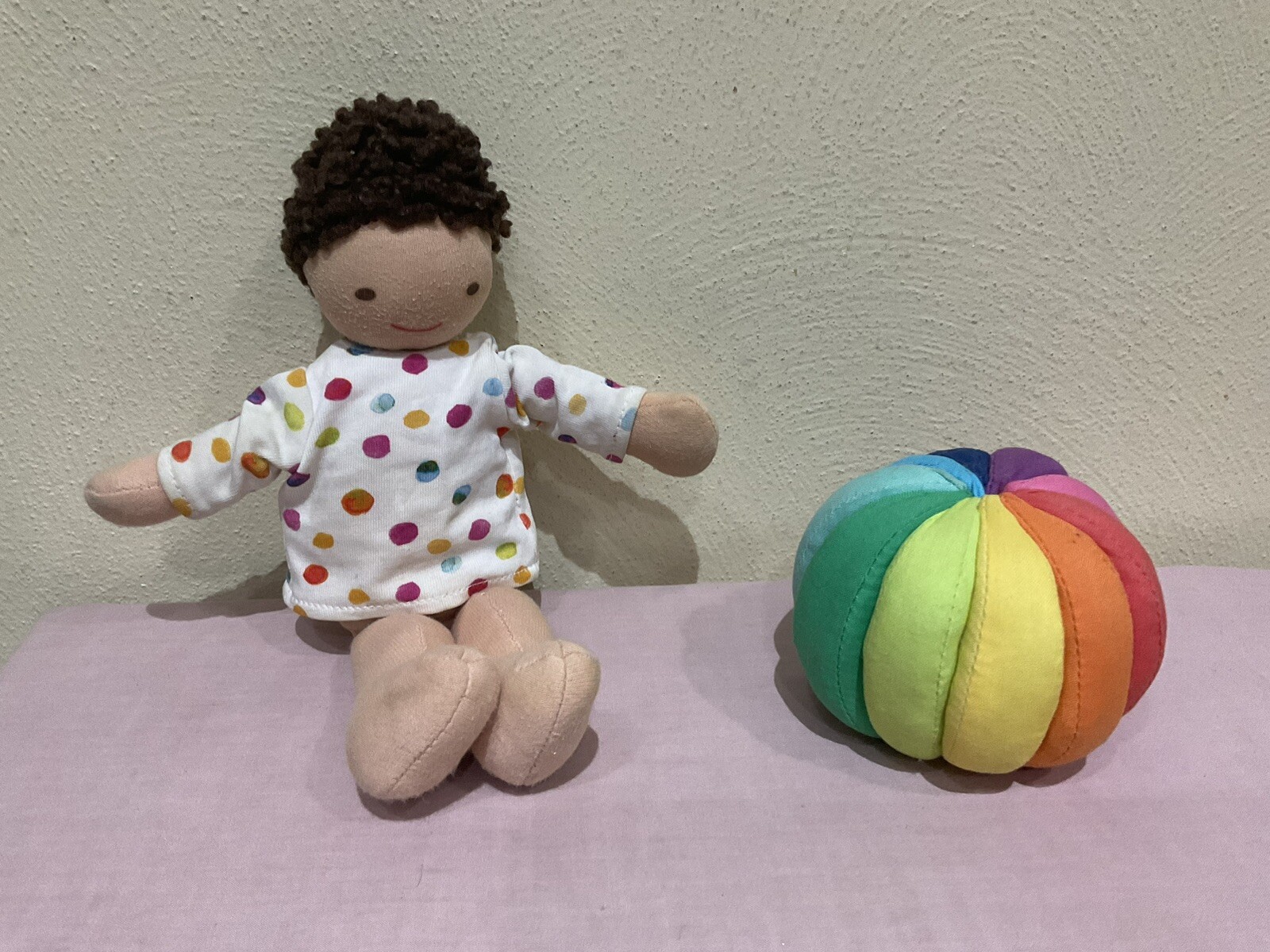 LOVEVERY MONTESSORI PLUSH GENDER NEUTRAL BABY AVERY 9 IN., & BALL ORGANIC COTTON