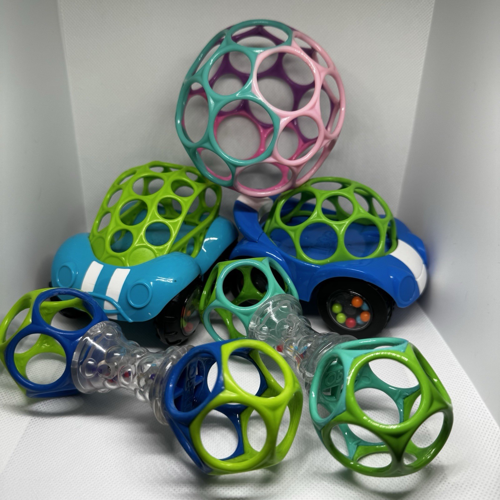 Oball Toy Lot Bright Starts Rattle Roll Car Shaker Infant Sensory 5pc