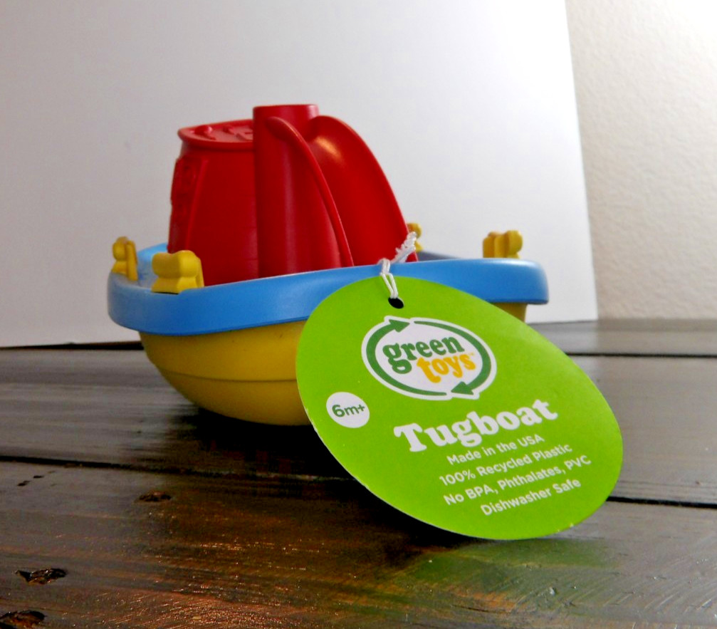Green Toys Tugboat Bath Toy, Red Top, for Unisex Ages 6 Months and Up