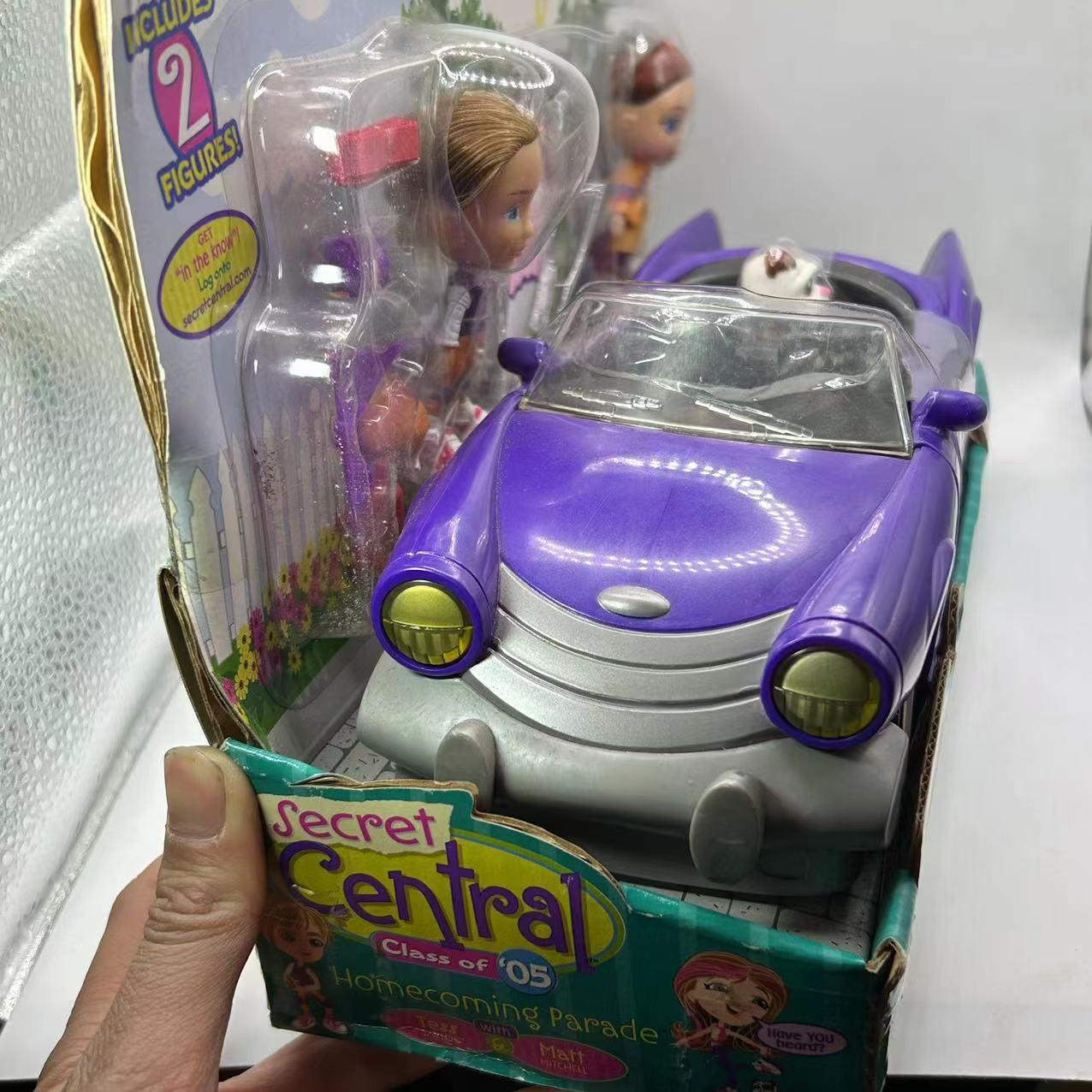 Hasbro,Secret Central Class of ’05 Homecoming Parade Tess Matt Action Figure