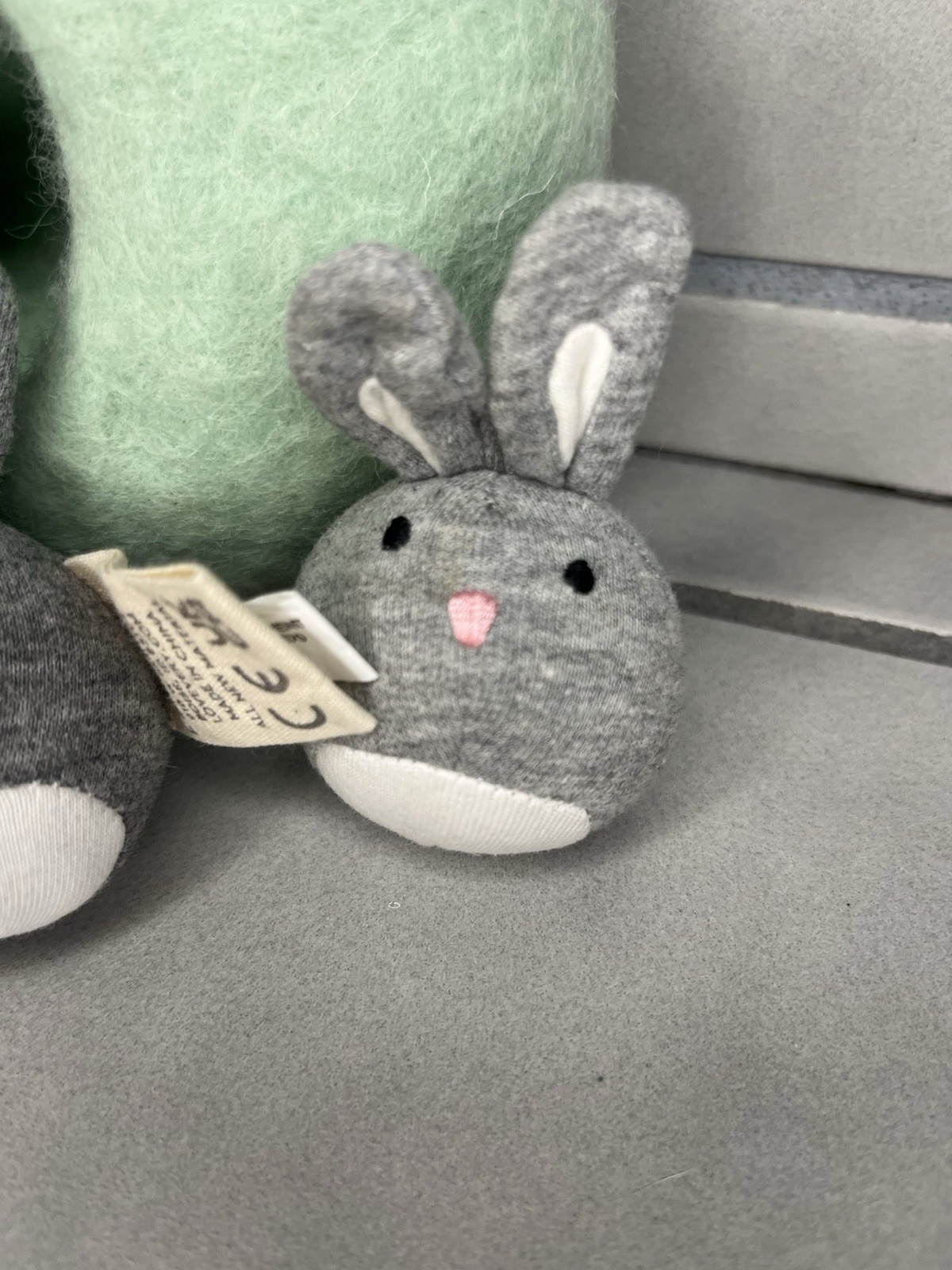 Lovevery Bunnies In A Felt Burrow Babbler 13-15 Months Montessori Toy 3 Rabbits