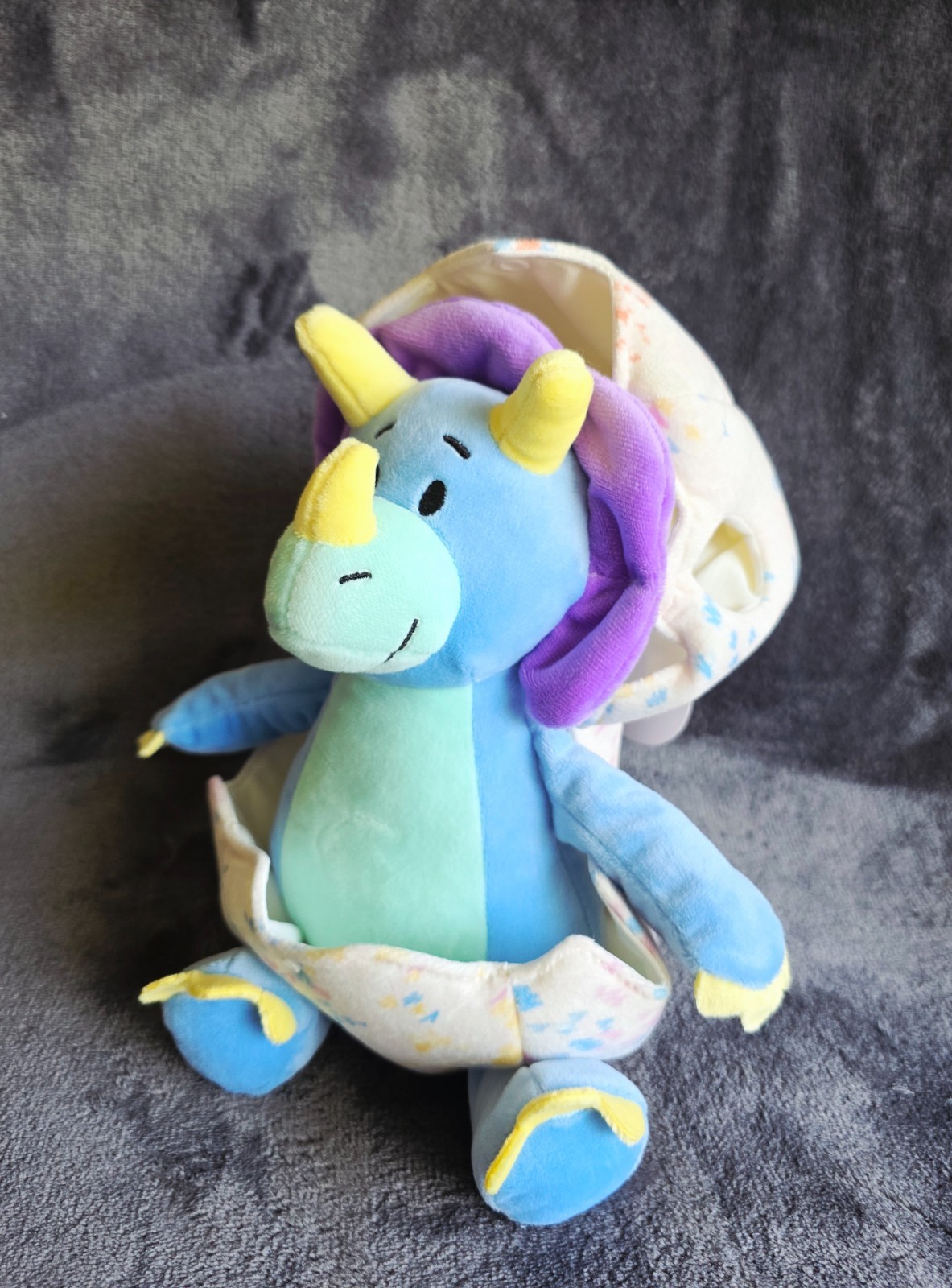 New Gigglescape baby’s kid’s toy 9.5″ Dinosaur in Egg Easter Christmas birthday