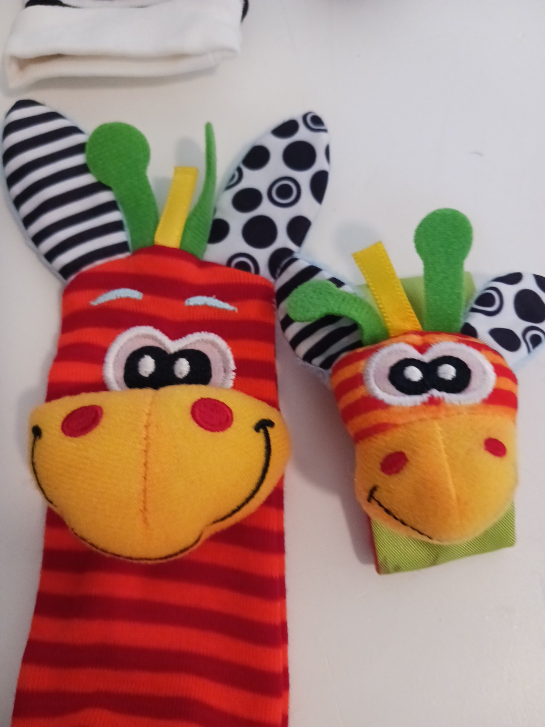 Playgro Jungle Wrist Rattle and Foot Finder Baby Shower 4 Pairs Colorful Playful