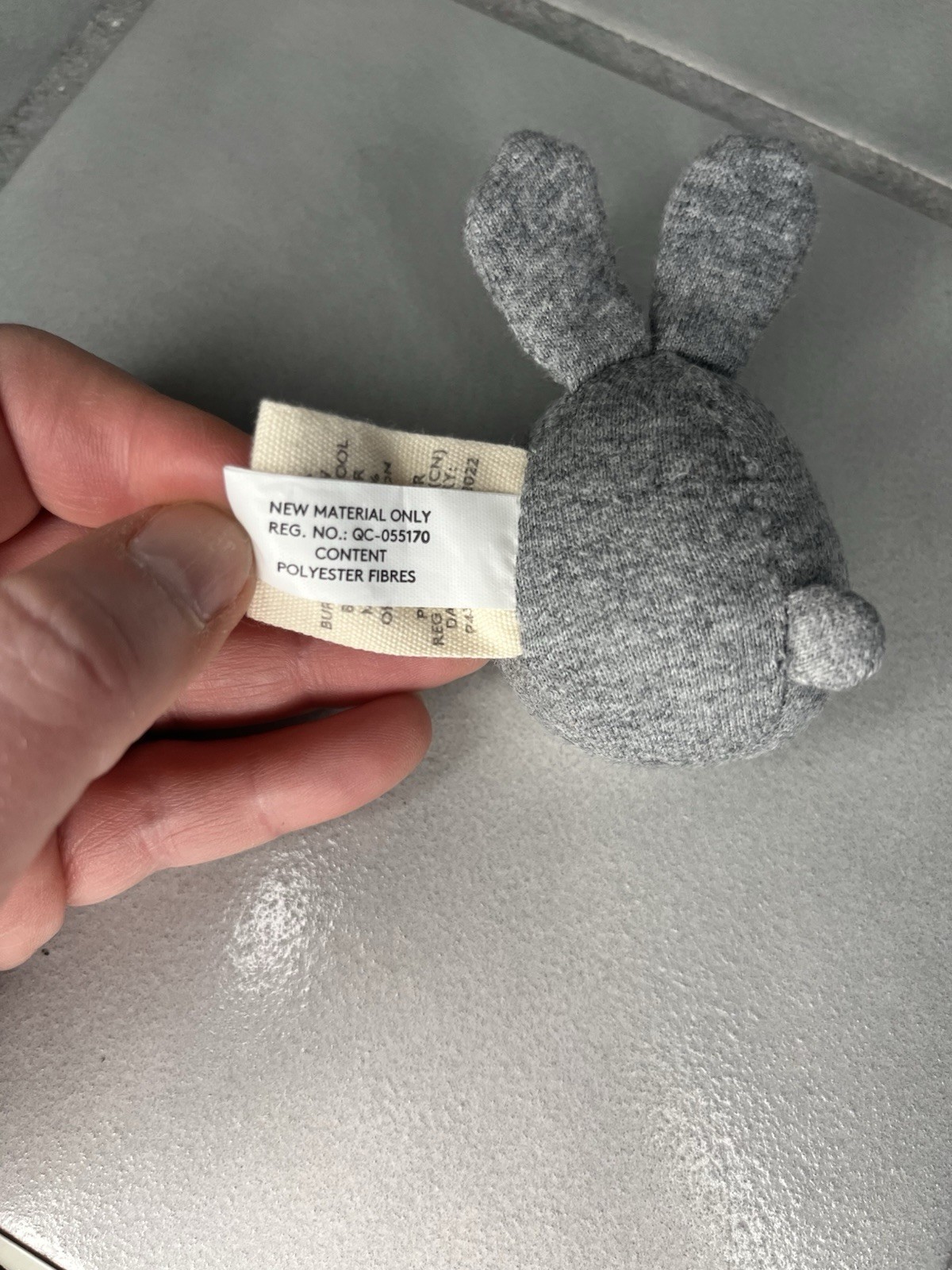 Lovevery Bunnies In A Felt Burrow Babbler 13-15 Months Montessori Toy 3 Rabbits