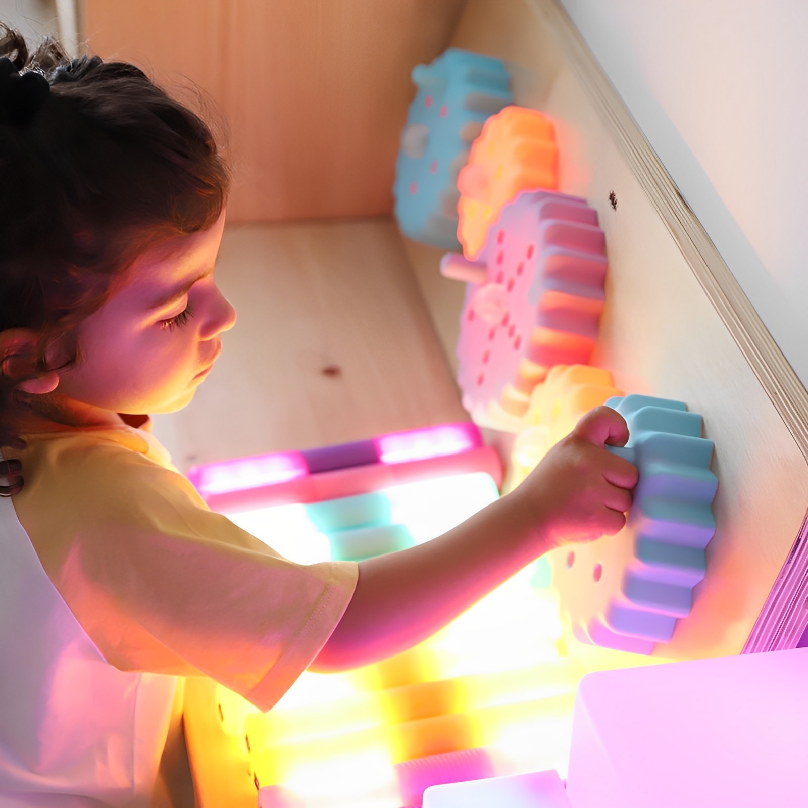 Light Up Twist & Turn Cog Board Toy Sensory Motor Skills Gift for Toddlers Kids