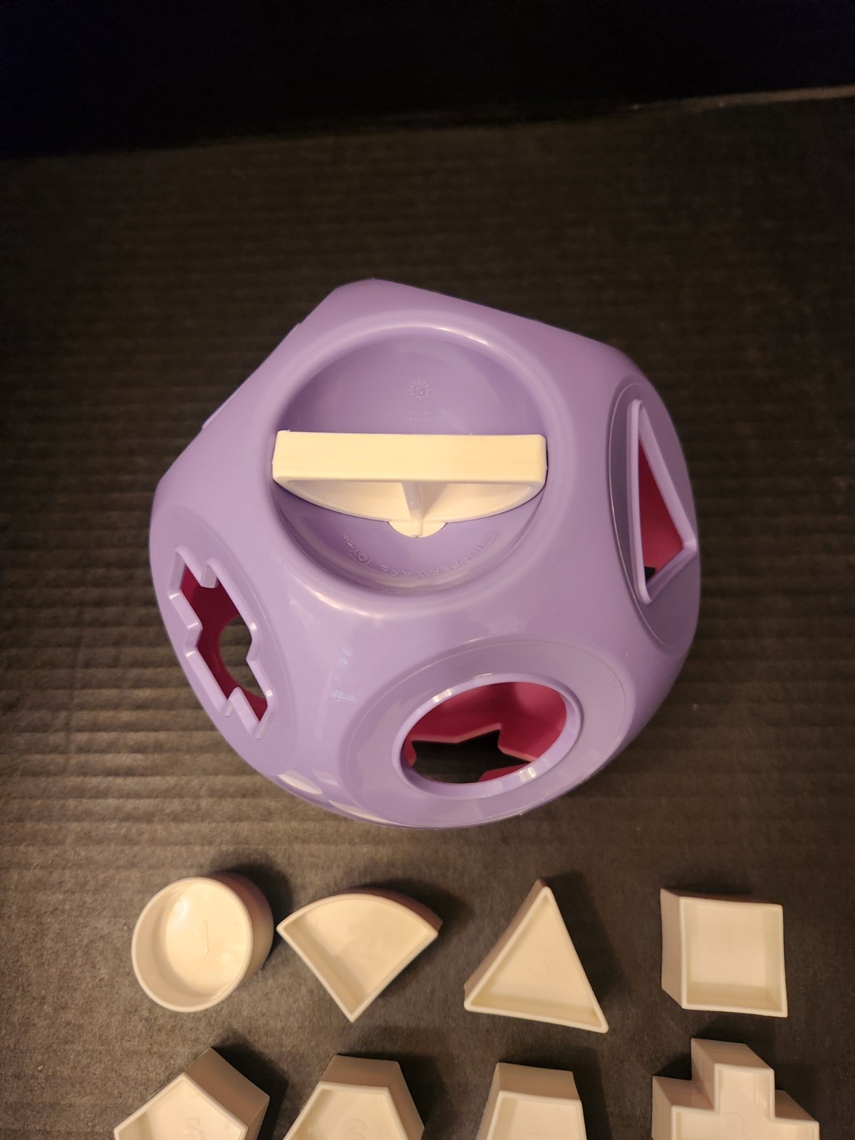 Tupperware Shape-O-Ball Learning TupperToy Pink & Purple w/White Shapes