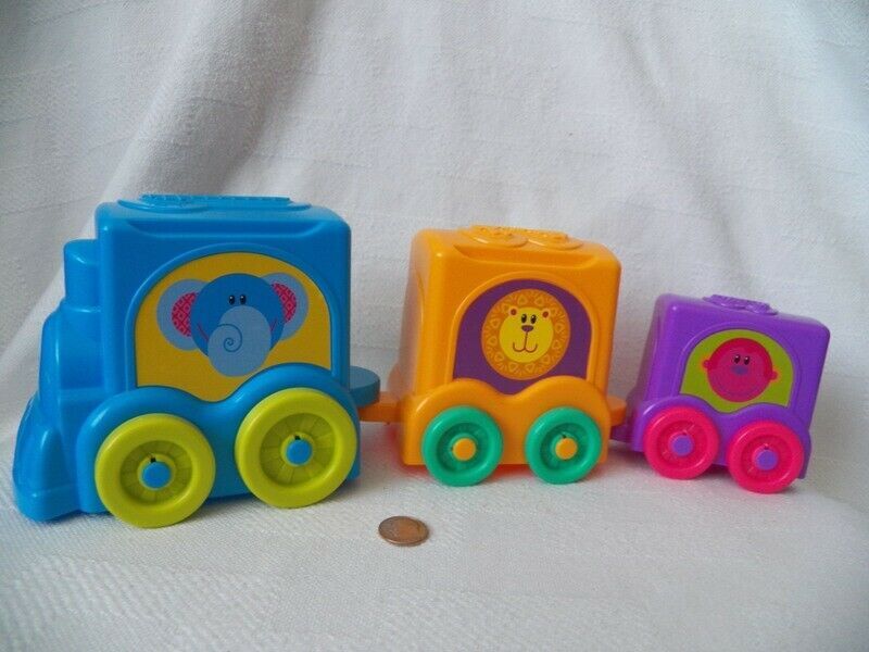 Fisher Price Stack & Roll Choo Choo Train Baby Toy BH126 Nesting blocks animals