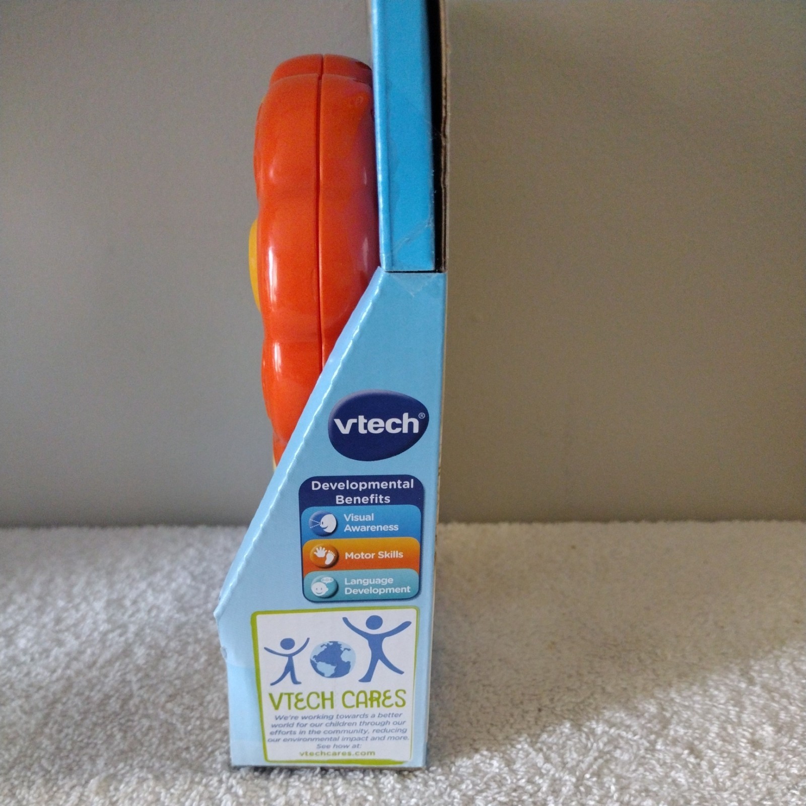 VTech I See Me Lion Mirror Peek-a-Boo Lion Surprise 12-36 months Numbers Music