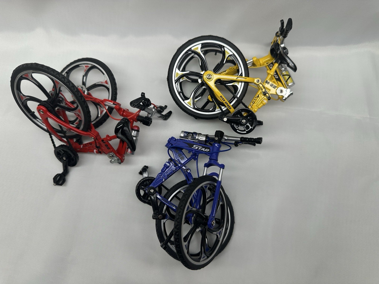 Mini Folding Bike Toy 4 Kids-Coloful Collectible Model