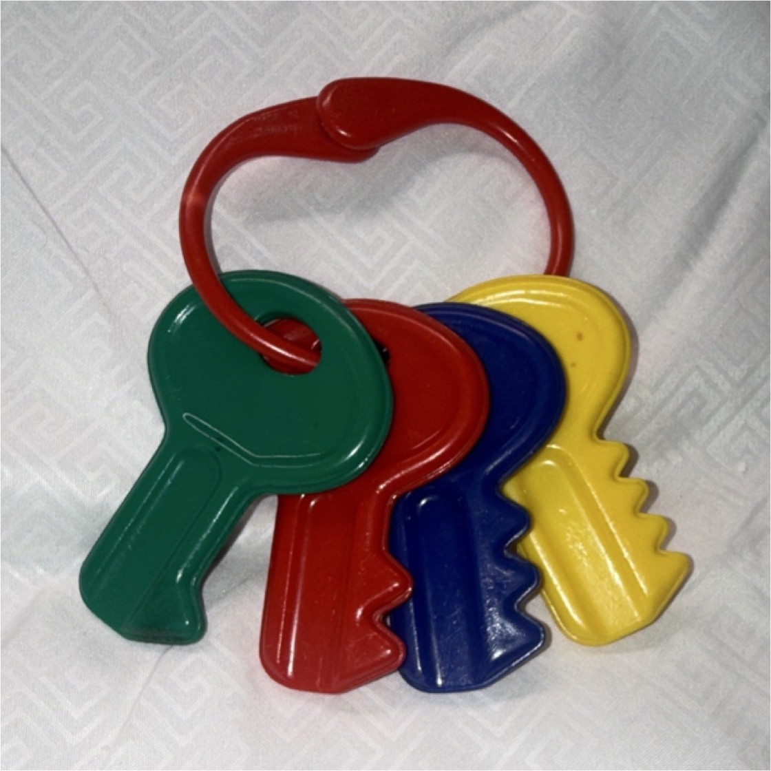 Colorful Baby Teether Keys Set Red Green Blue Yellow Motor Skills 0-6 Months
