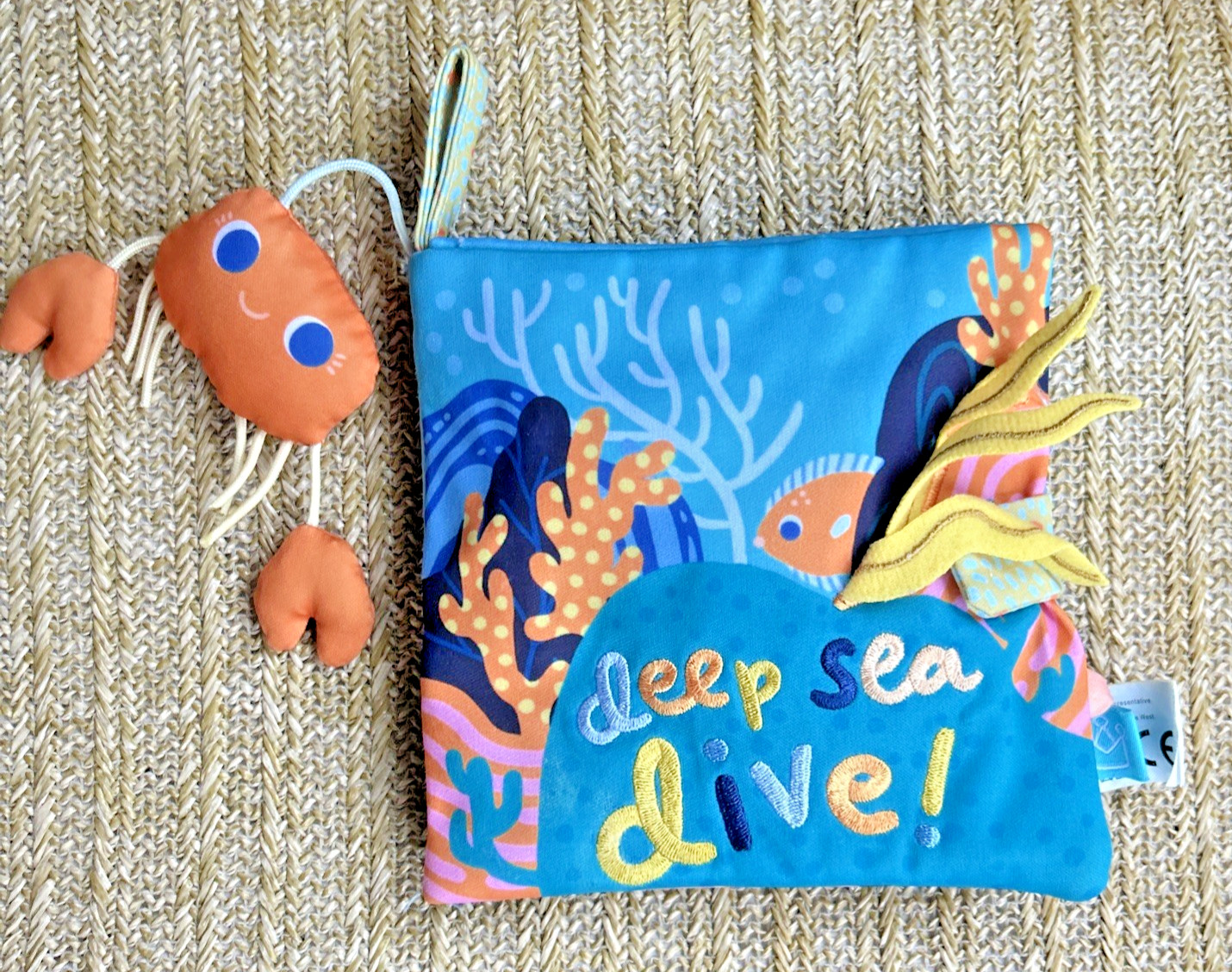 The Manhattan Toy Co DEEP SEA DIVE BATH BOOK Activity Water Friendly Fabric