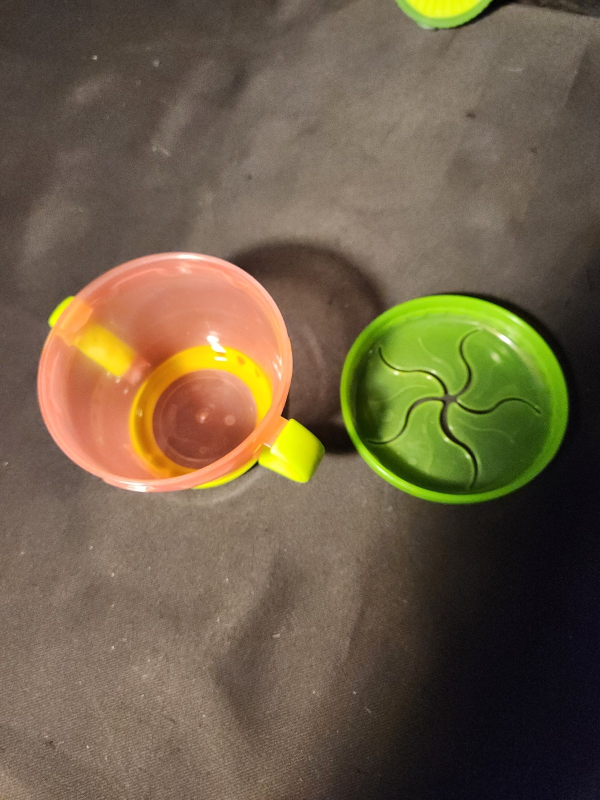 LOT OF 5 – Nuby – Baby/Infant Teether Toys + No-Spill Snack Container