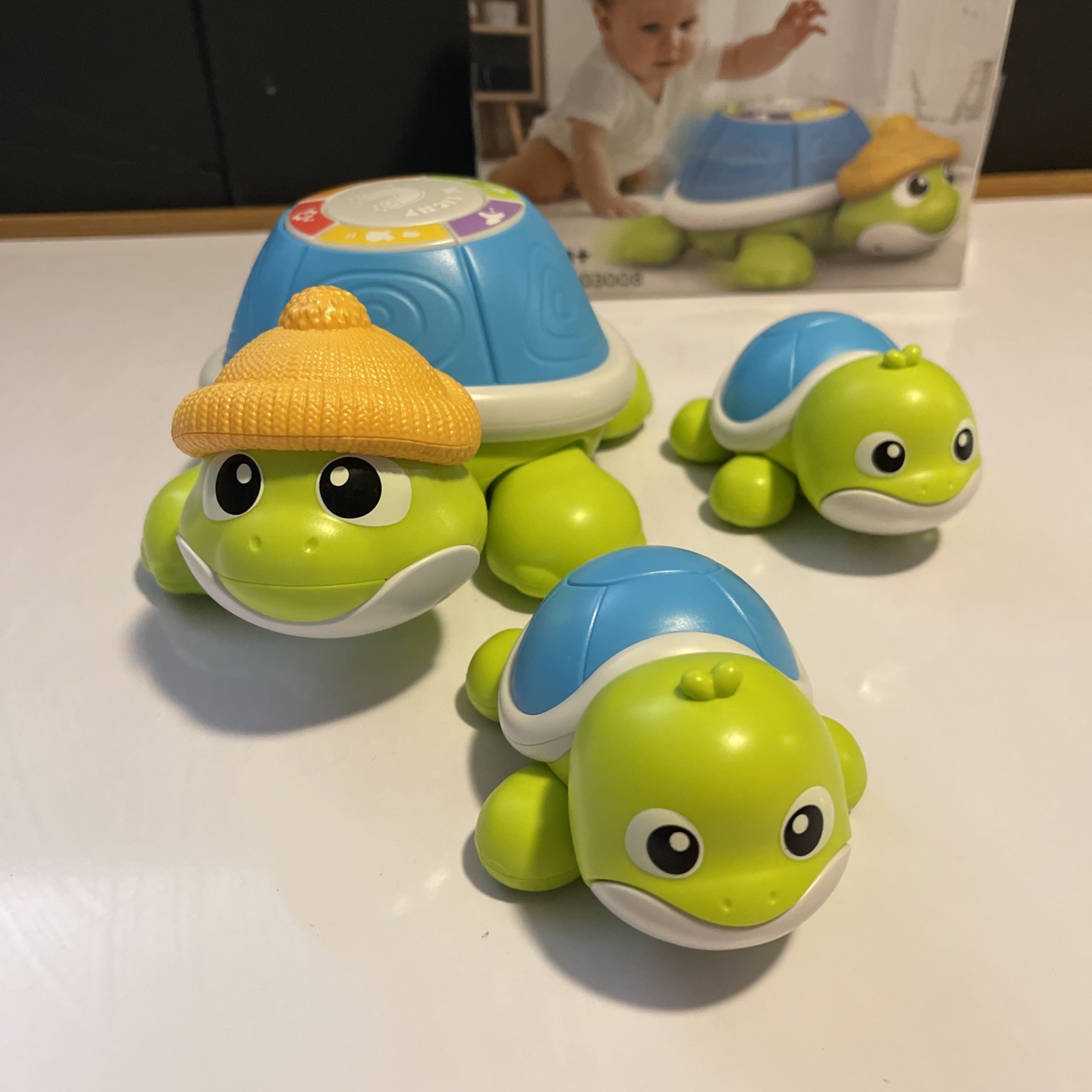 Baby Toys 6-12 Months, Musical Turtle Crawling Toys with Mama and Babies, Baby L