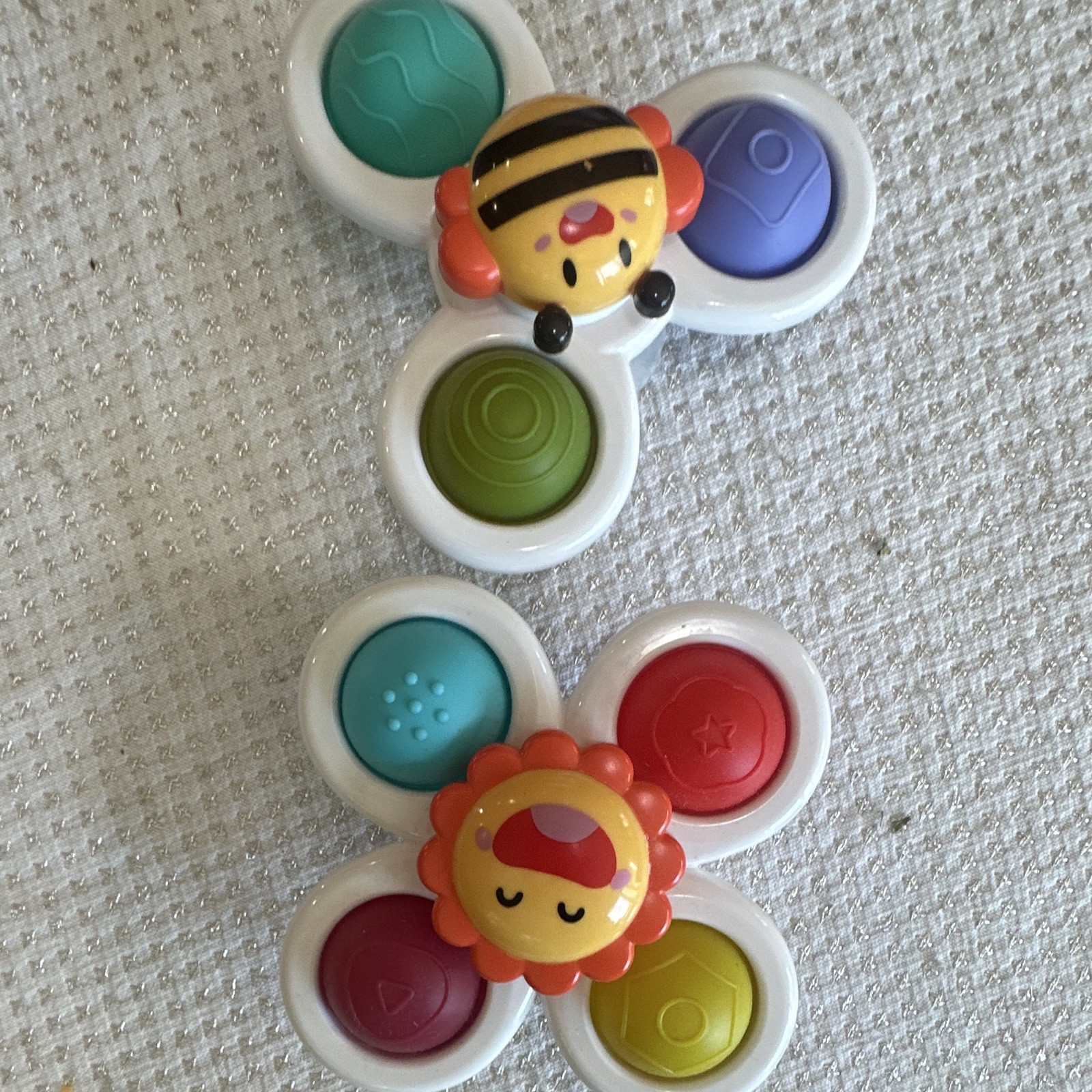 2-Pack Bee & Lion Sensory Activity Toy Fidget Spinners, Multicolor Unisex